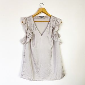 Tinley Road Flutter Sleeve Top Light Grey Size M